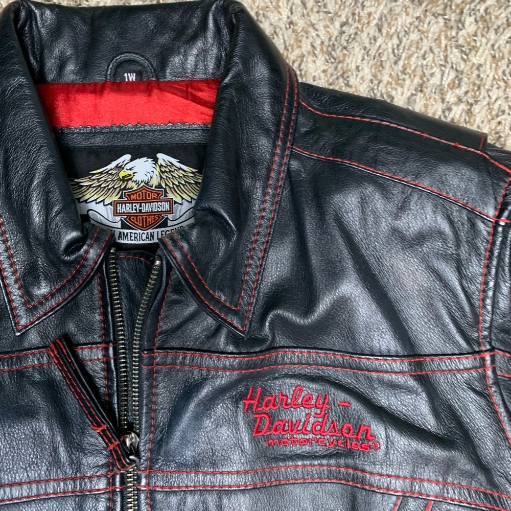 Harley-Davidson Black Leather Jacket with Red Stitching & Embroidery - Picture 3 of 11